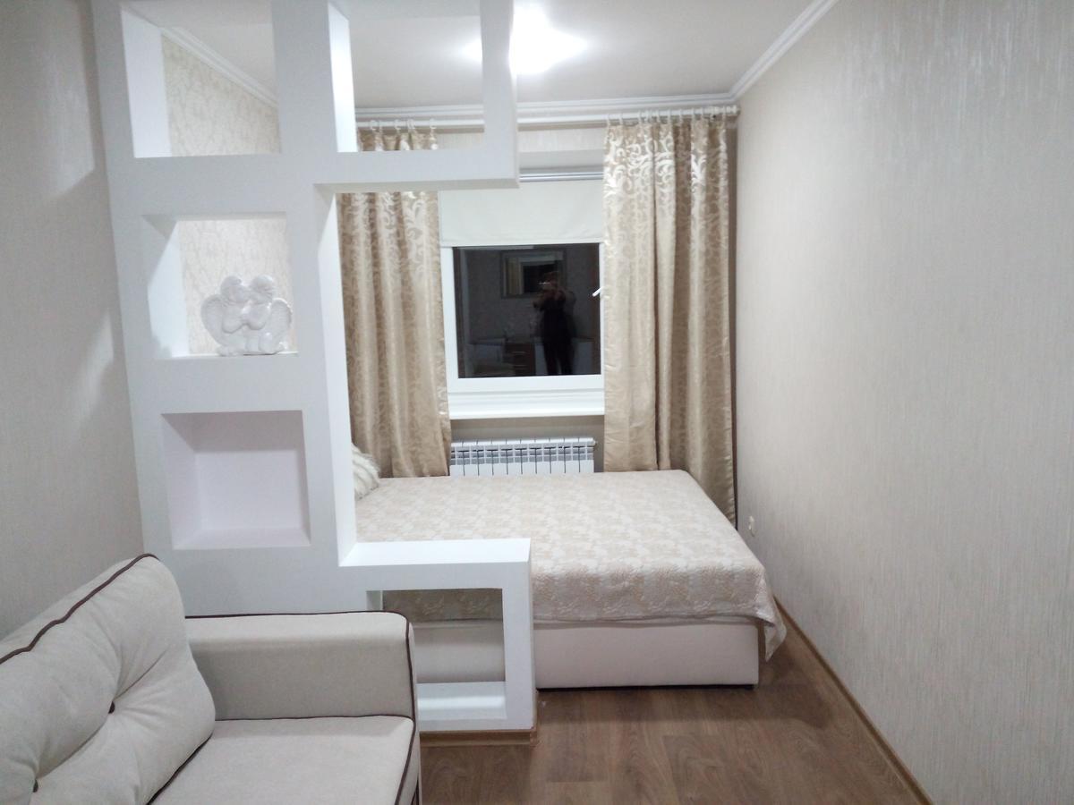Two-Bedroom Apartment In The Center Khmel'nyts'kyy Ngoại thất bức ảnh